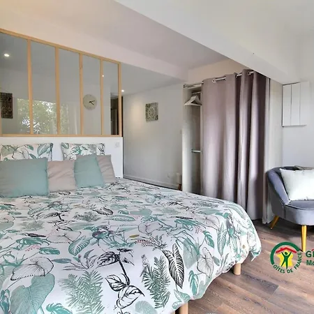 Aux Matins Du Bonheur Homestay szállás Surzur