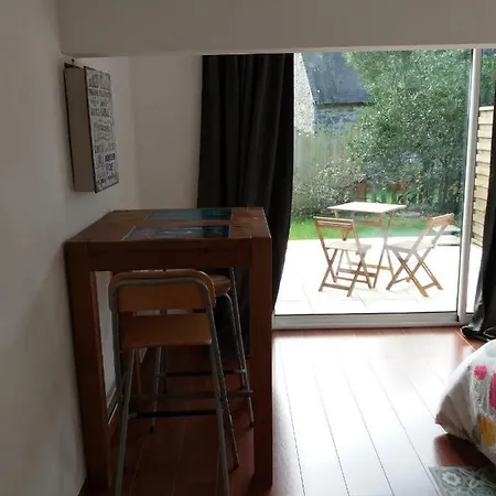 Aux Matins Du Bonheur Homestay szállás